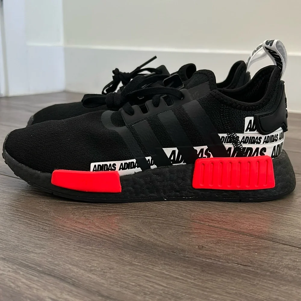 Adidas NMD R1 Taped - Picture 1 of 4